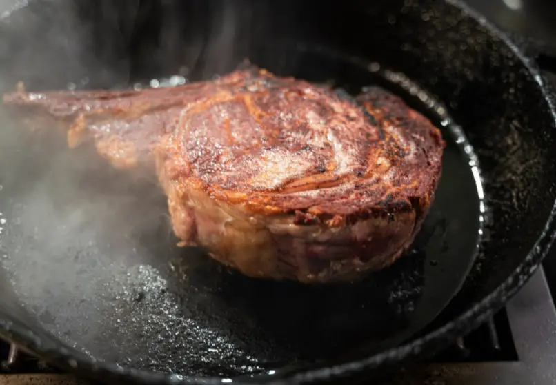 Health Benefits Of Cooking With Cast Iron - cast iron steak