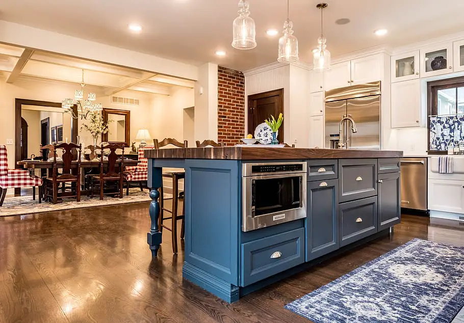 Gourmet Kitchen: large space french