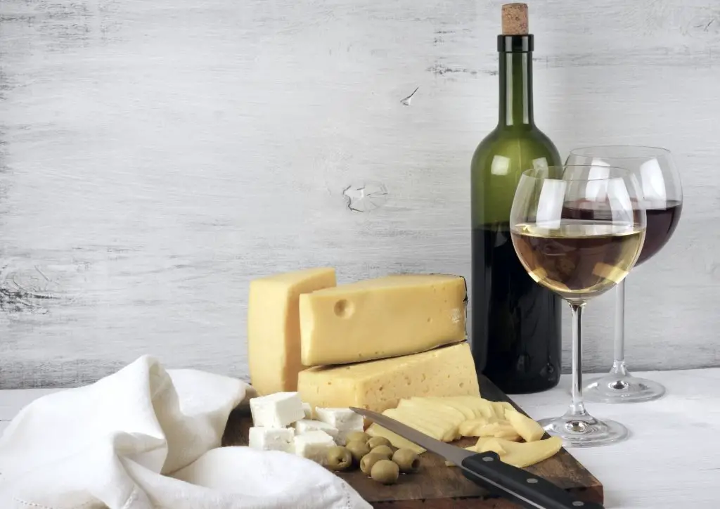 wine and cheese pairing: what grows together goes together