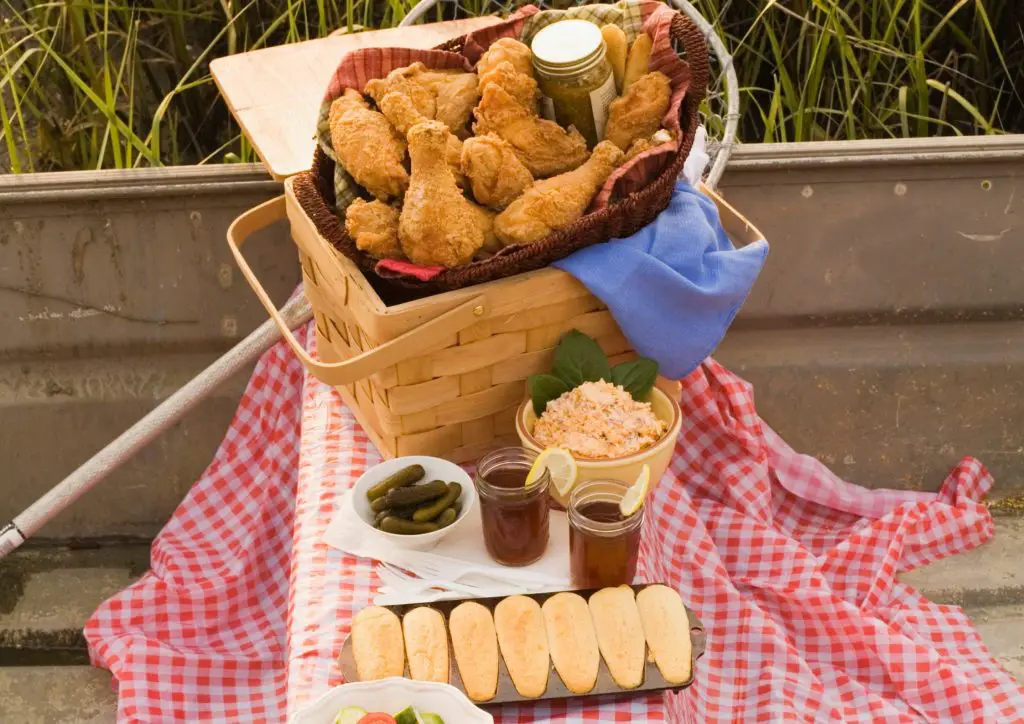 Plan The Ultimate Picnic: the centerpiece