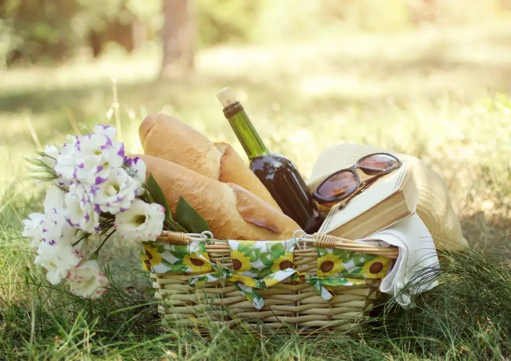 Plan The Ultimate Picnic: what to bring